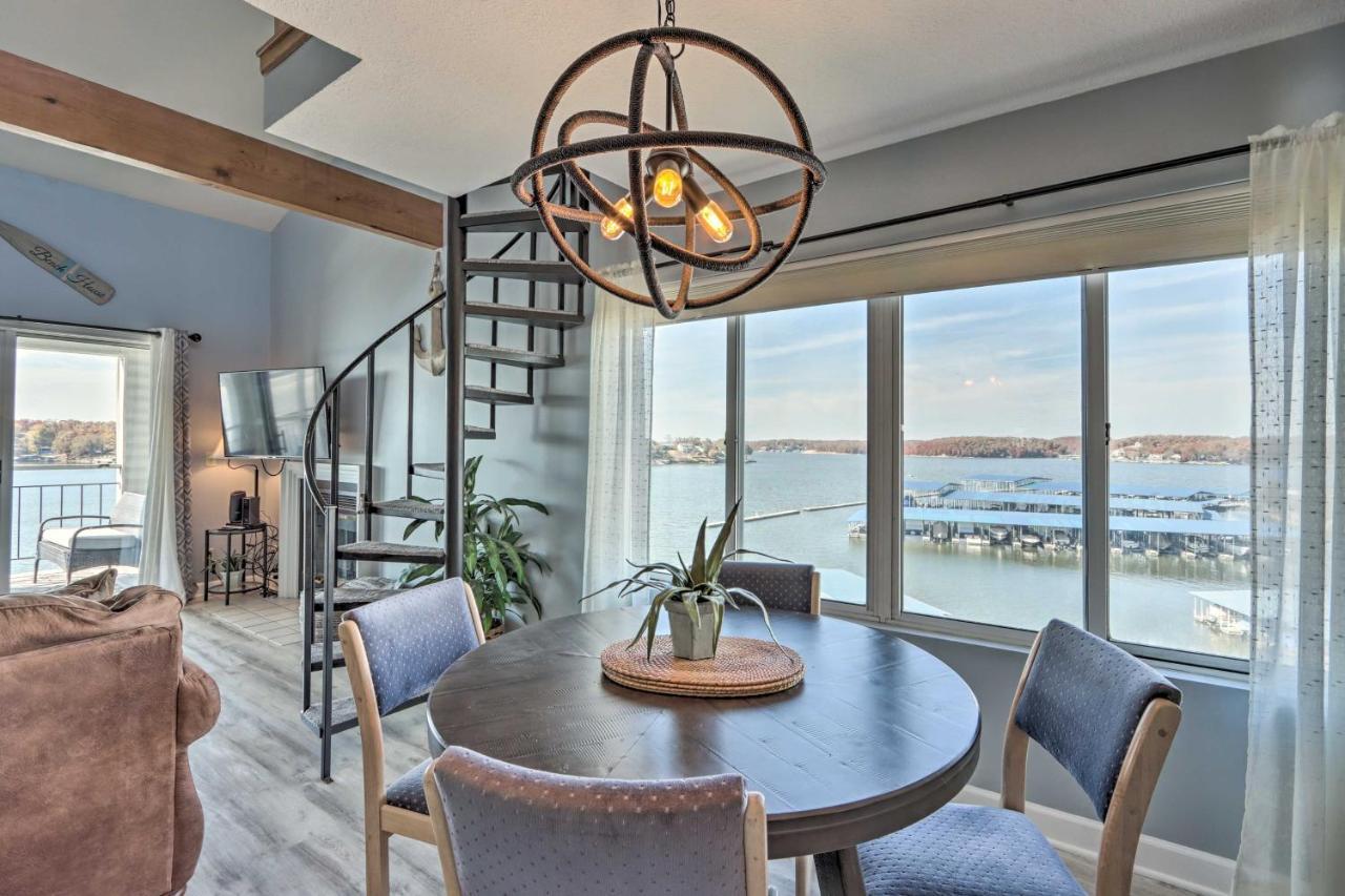 Sunny Osage Beach With Balcony And Lakefront View מראה חיצוני תמונה