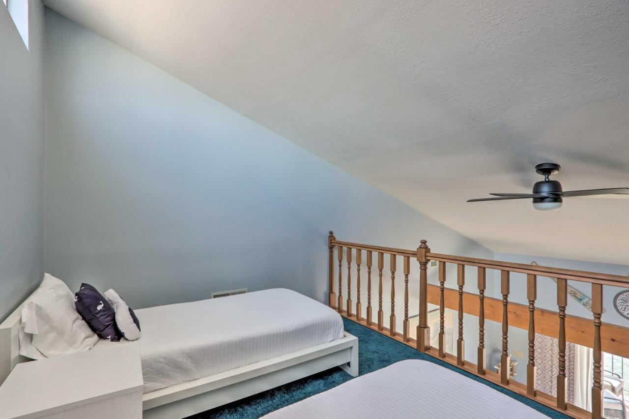 Sunny Osage Beach With Balcony And Lakefront View מראה חיצוני תמונה